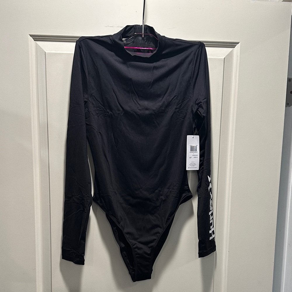 Hurley Solid Mock Neck Surf Suit Black • Size L • NWT